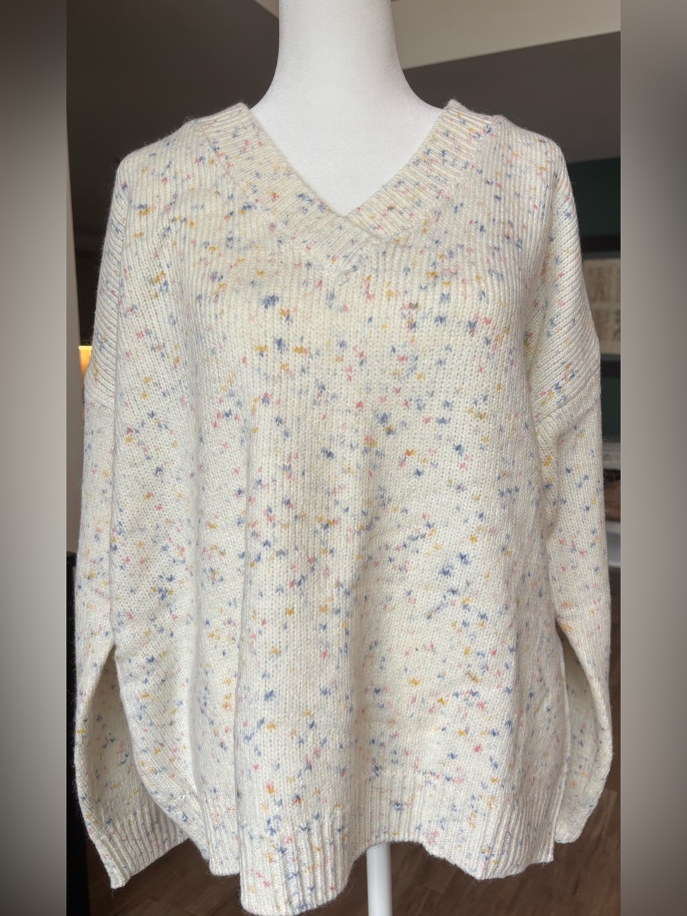 Ricki's Ivory Speckled V-Neck Sweater Womens XL NWT